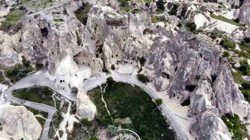 Kapadokya'nın Kalbi Göreme Açık Hava Müzesi: UNESCO Mirası Bu Bölgeyi Neden Görmelisiniz?
