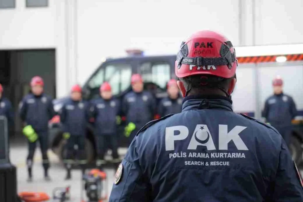Polis Arama Kurtarma (PAK): Afetlerdeki Kahraman Birim