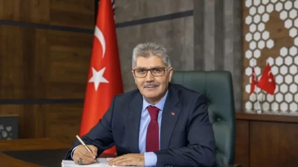 Cahit Çelik Kimdir, Nerelidir? Bingöl Valisi Cahit Çelik Hayatı