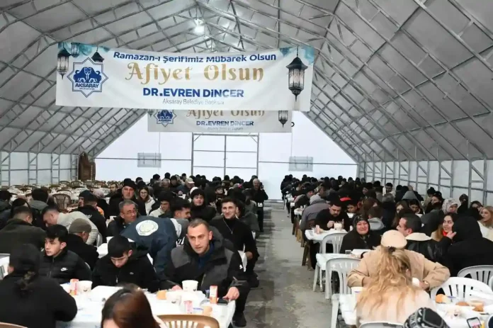 Aksaray Belediyesi İftar Çadırlarında Günde 3 Bin Kişiyi Ağırlıyor