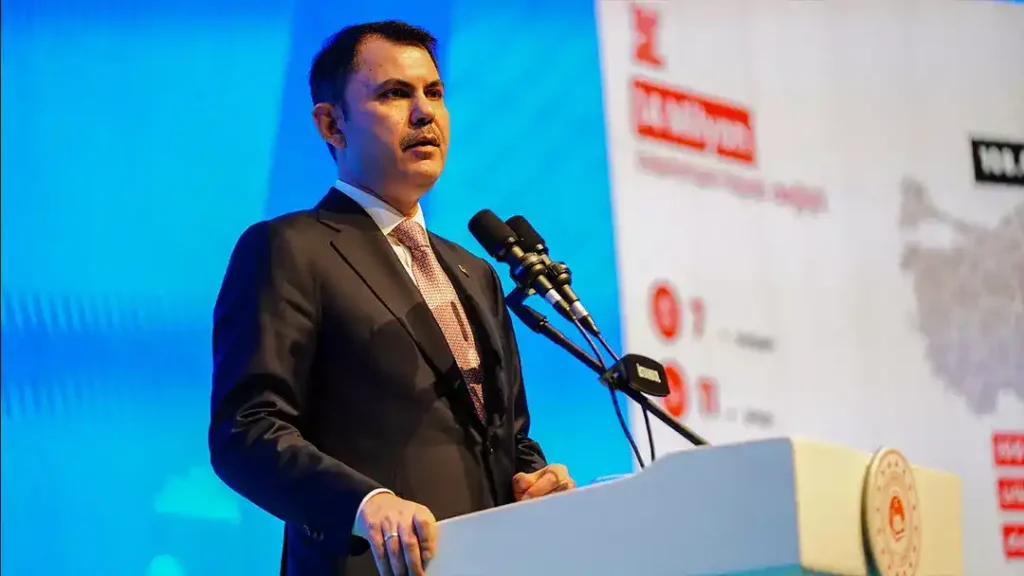 Bakan Kurum'dan Belediyelere Kentsel Dönüşüm Çağrısı