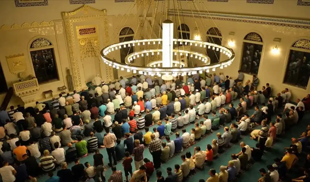 2026 Burdur Bayram Namazı Saati Kaçta? (Diyanet Vakitleri)