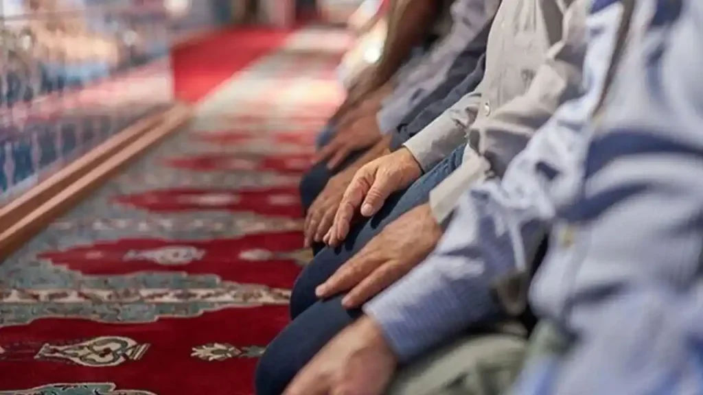 2026 Van Bayram Namazı Saati Kaçta? Van Ramazan Bayramı Namaz Vakti
