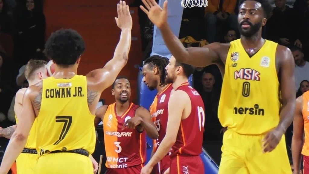 Mersin Spor'dan Galatasaray'a 38 Sayı Fark: 114-76