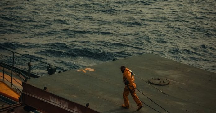 ABD Orta Doğu Sevkiyatı: USS Tripoli ve Binlerce Asker Bölgede