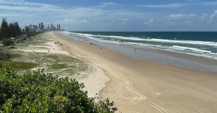 Altın Ticaretinde Yeni Rota: Singapur ve Hong Kong Hamlesi