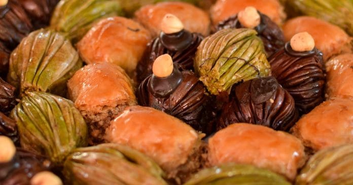 Baklava: Tarihinden Günümüze Türk Lezzetinin Sırları ve Detayları