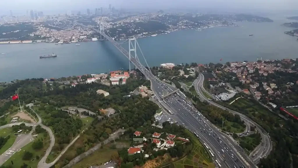 2026 Bayramda Köprü ve Otoyollar Ücretsiz mi? Geçiş Saatleri
