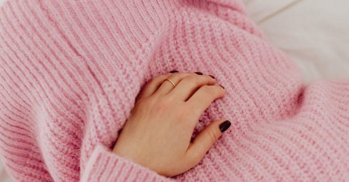 Çikolata Kisti Kader Değil: 10 Kadından 1'inin Gizli Sancısı