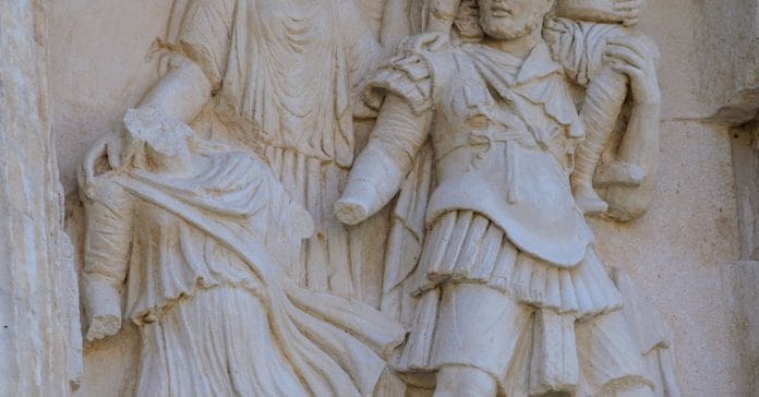 Ivana Sert ve Oğlu Ateş, Dubai Sel Felaketinden Sonra İstanbul'da