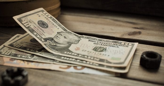 Goldman Sachs Petrol Tahminlerini Yükseltti: Piyasaları Ne Bekliyor?