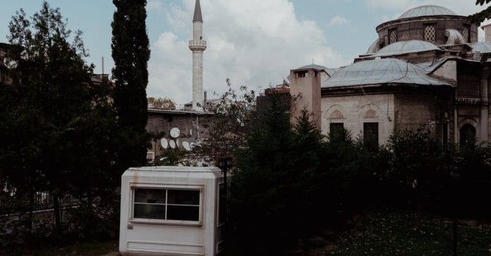 İlber Ortaylı'nın Topkapı'daki Bilinmeyen Yüzü: Afyoncu'dan Şaşırtan İddia