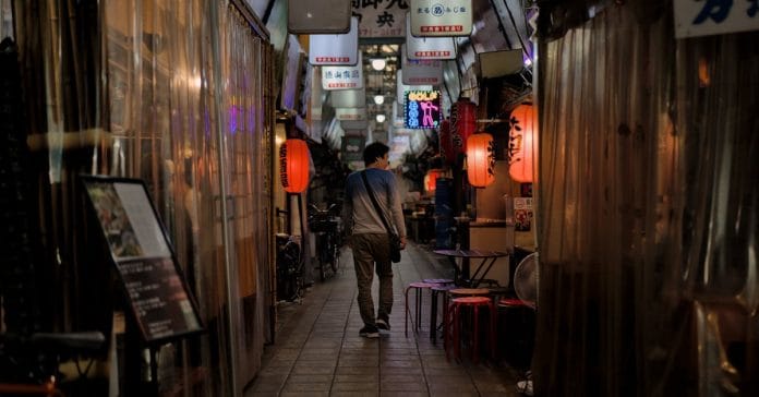 Kuzey Kore Japon Denizi'ne 10 Balistik Füze Fırlattı