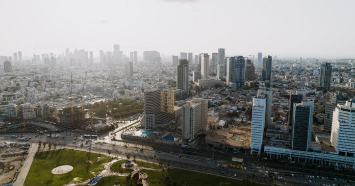 İran'dan İsrail'e Büyük Misilleme: Tel Aviv'de Neler Oldu?