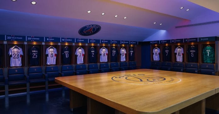 Paris Saint-Germain: Modern Futbolun Kalbi, Yıldızların Rotası