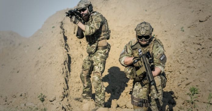Trump İran Uranyumu İçin 50 Bin Asker Gönderiyor: Yeni Bir Savaş mı?