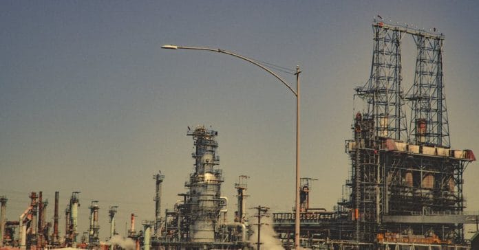 Trump'ın İran Politikası: Diplomatik Ültimatom mu Savaşın Eşiği mi?