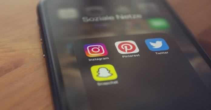 Türkiye Sosyal Medyada Dünya Rekoruna Koşuyor: Haftada 41 Saat
