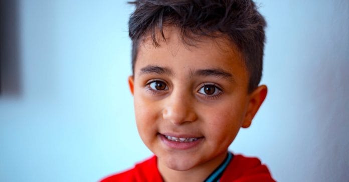 Yusuf Tekin 23 Nisan İçin Çocuklarla Masaya Oturdu: Karar Onların