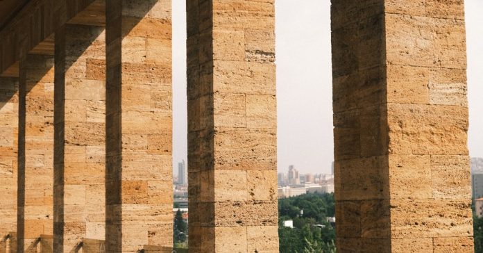 23 Nisan'da Anıtkabir'de Kimler Vardı, Kimler Yoktu?