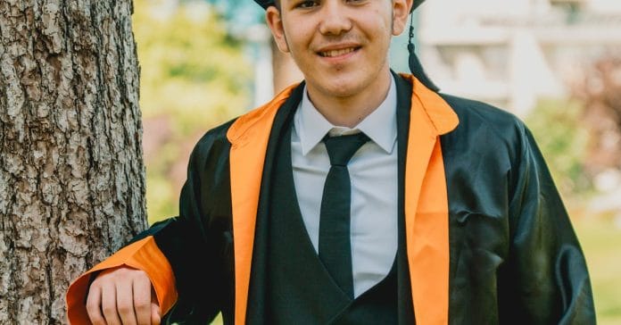 Erol Özvar Kimdir? YÖK Başkanı ve Eğitimdeki Rolü