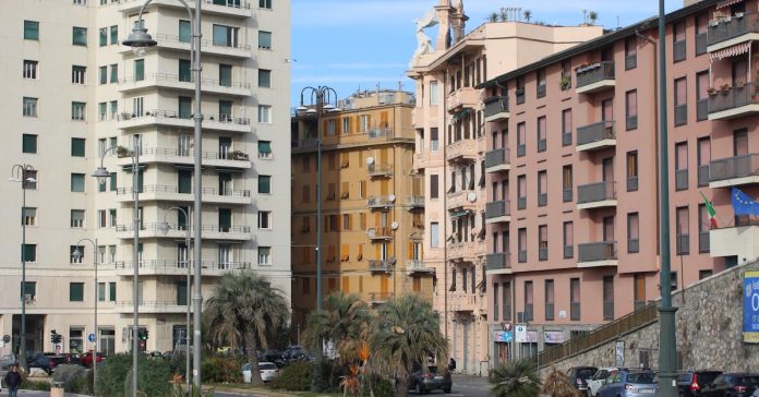 Genoa: Türkiye Gündeminde Neden Bu Kadar Yer Buldu?