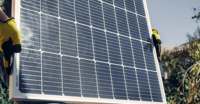 Güneş Panelleri Çöpe mi Gidiyor? Teknoloji ve Atık Krizi
