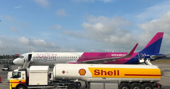 Lufthansa'dan Yakıt Krizi Darbesi: 20 Bin Uçuş İptal