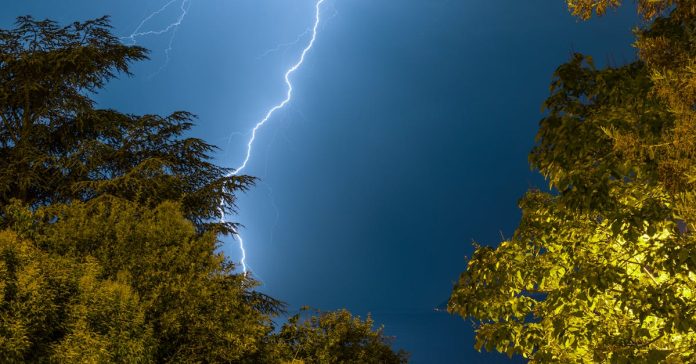 Meteoroloji ve AKOM'dan Kritik Uyarı: Yağışlar Şiddetlenecek!