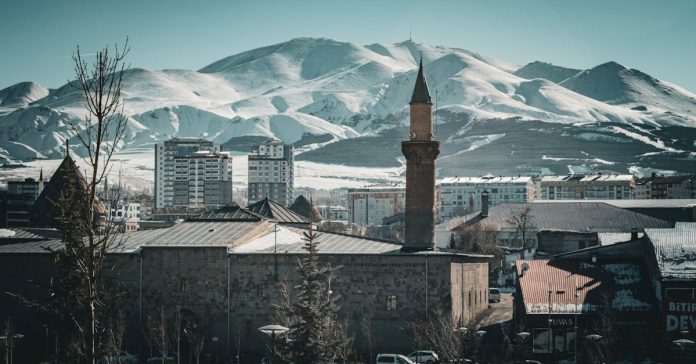 Motorine Zam Var Mı? 26 Nisan Akaryakıt Fiyatları