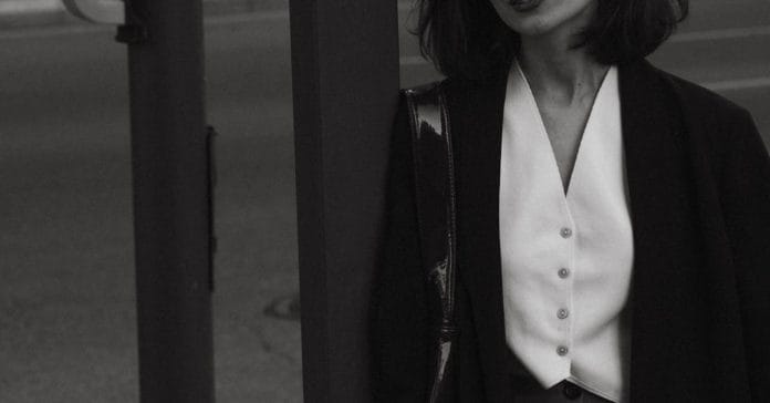 Nefise Karatay: Ekranların Parlayan Yıldızı, Hayatı ve Kariyeri