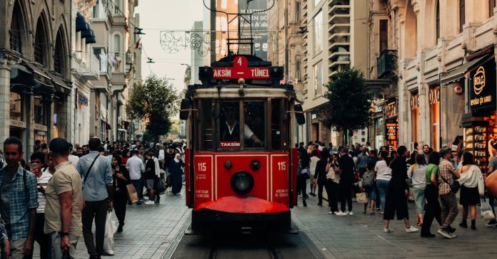 Taksim-Kabataş Hattı: Yeniden İnşa ve Gelecek