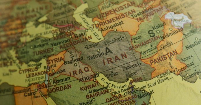 Trump'tan İran'a Abluka Baskısı: Bölge Geriliyor
