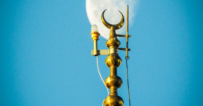 Al Hilal: Tarihçesi, Etkileri ve Türkiye'deki Yeri