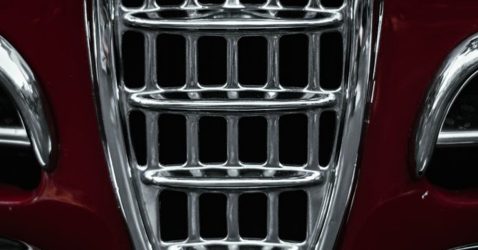 Alfa Romeo: Türkiye'nin Gündemindeki İtalyan Asaletinin Derinlikli Rehberi