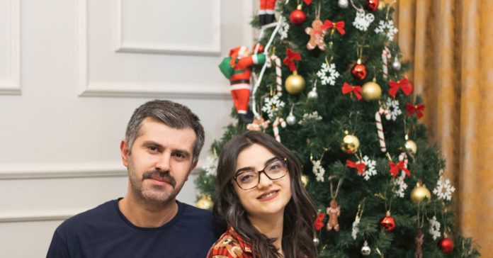 Eski Eşler Bayram Sofrasında: Ne Anlatıyor Bu Buluşma?
