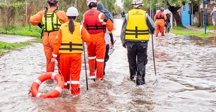 Hatay'da Su Baskını: 20 Kişi Kurtarıldı, Bakanlık Açıklama Yaptı