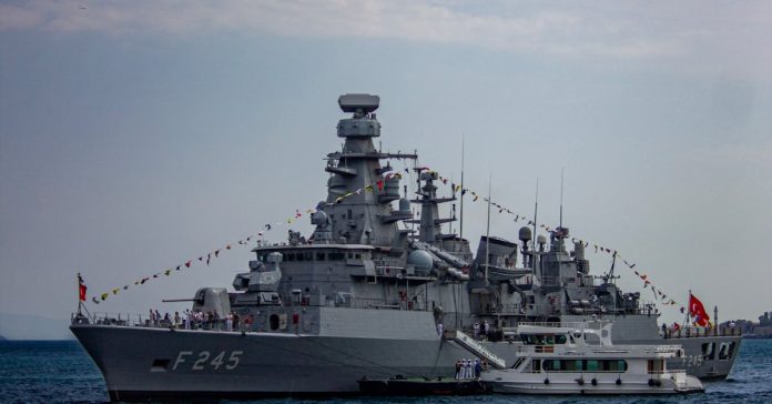 Hürmüz'de Avrupa Savaş Gemisi: Bölgeye Yeni Gerilim mi?