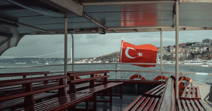İBB Davası Ertelendi: İmamoğlu'ndan Sert Tepki