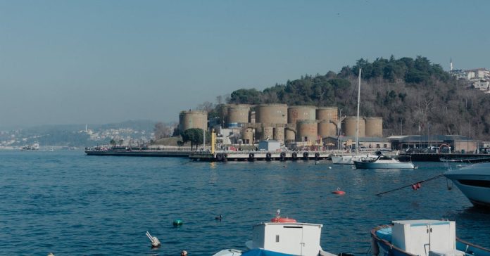 İSKİ Su Kesintisi: İstanbul'da Neden Var, Ne Zaman Bitecek?