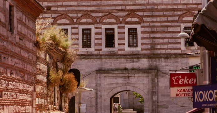 İstanbul'un Fethi: 560 Yıllık Mirasın Derinlikli Rehberi