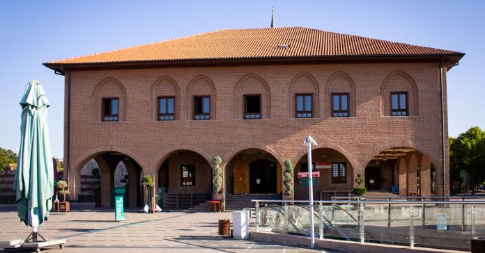 İzmir Büyükşehir Belediyesi: Dünü, Bugünü ve Yarını