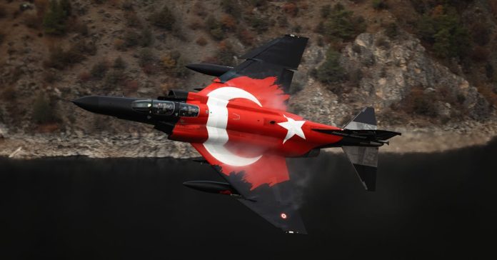Kızılcık Şerbeti Dizisi: Tüm Detaylar, Oyuncular ve Reytingler