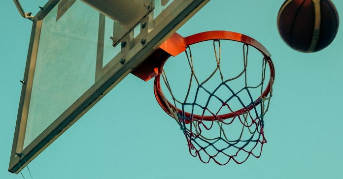 Knicks'ten Tarihi Dönüş: NBA'de 22 Sayı Farkı Kapandı!