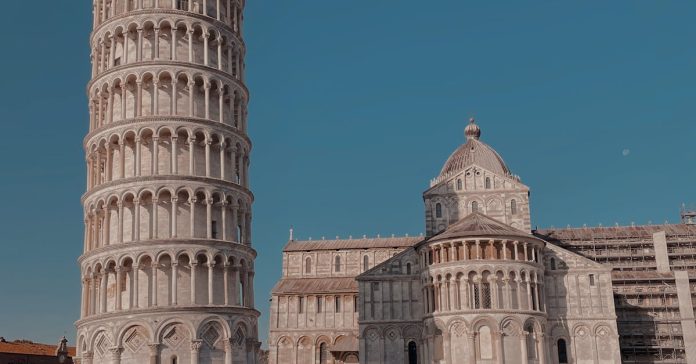 Pisa ve Lecce: İtalya'nın Kültürel İkizleri Karşılaştırması