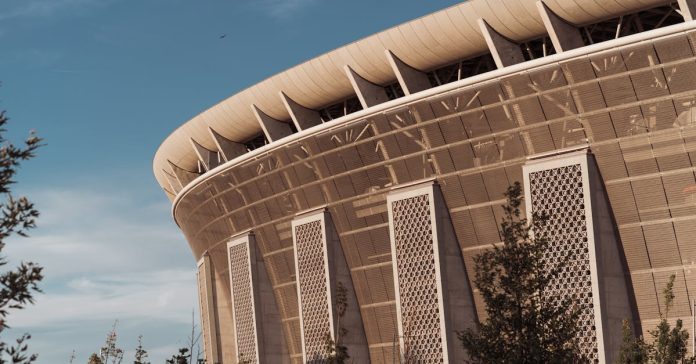 Puskas Arena: Tarihi, Kapasitesi, Rekorları ve Bilinmeyenleri