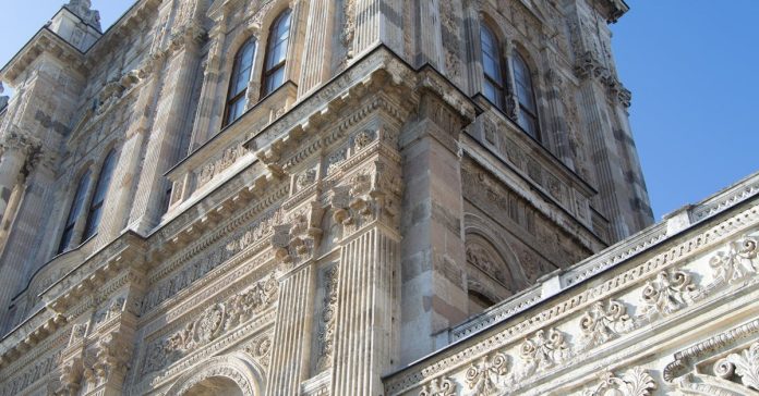 Topkapı Sarayı: Tarihi, Gizemleri ve Gezi Rehberi