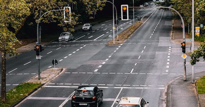 Trafik Kan Gözyaşı Döktü: 3 Kentte 10 Can Kaybı