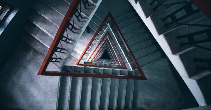 Ülker Livaneli'nin Düşmesi: Sanat Dünyasında Kaygı