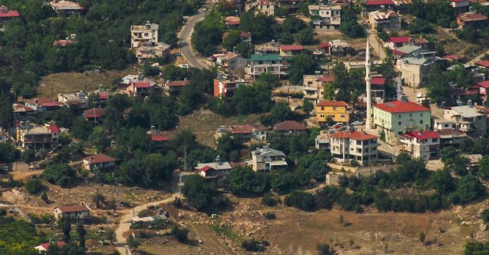 Hürmüz'de trafik toparlanıyor: Brent petrol 75 doların altında